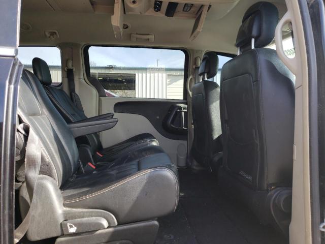 Photo 11 from auction – 2015 CHRYSLER TOWN & COU with VIN 2C4RC1BG7FR600933