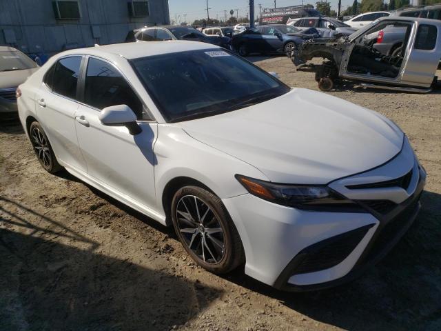 Photo 4 from auction – 2022 TOYOTA CAMRY SE with VIN 4T1G11AK5NU652979