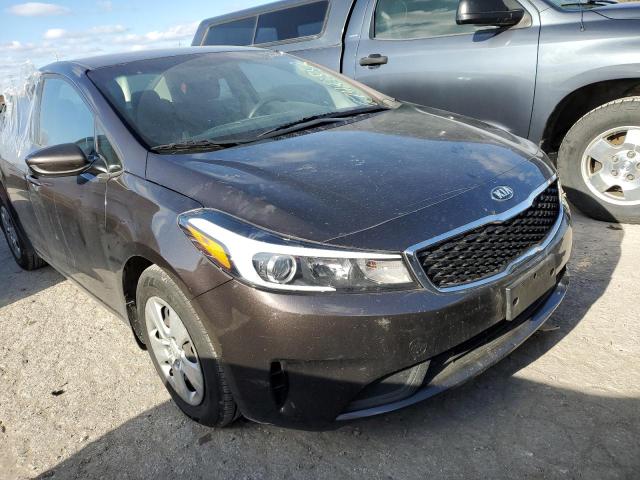 Photo 4 from auction – 2017 KIA FORTE LX with VIN 3KPFK4A72HE133241