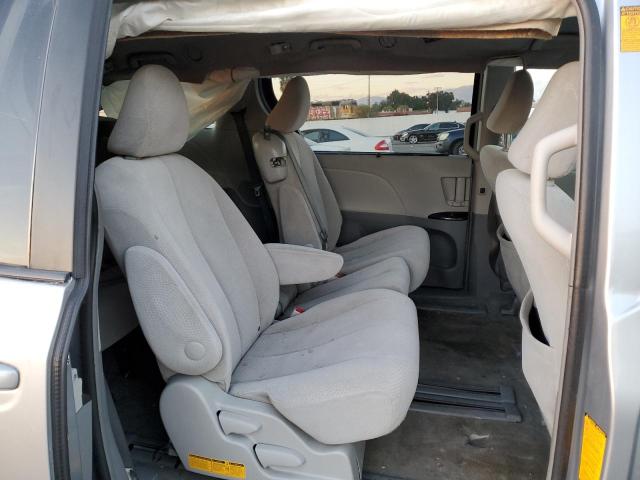 Photo 11 from auction – 2014 TOYOTA SIENNA LE with VIN 5TDKK3DC7ES426121