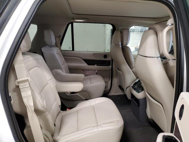 Photo 11 from auction – 2019 LINCOLN NAVIGATOR with VIN 5LMJJ2HT3KEL23680