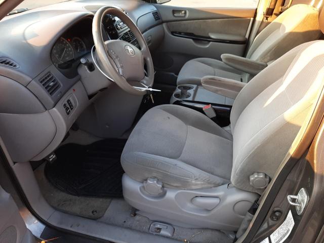 Photo 7 from auction – 2004 TOYOTA SIENNA CE with VIN 5TDZA23C04S098231