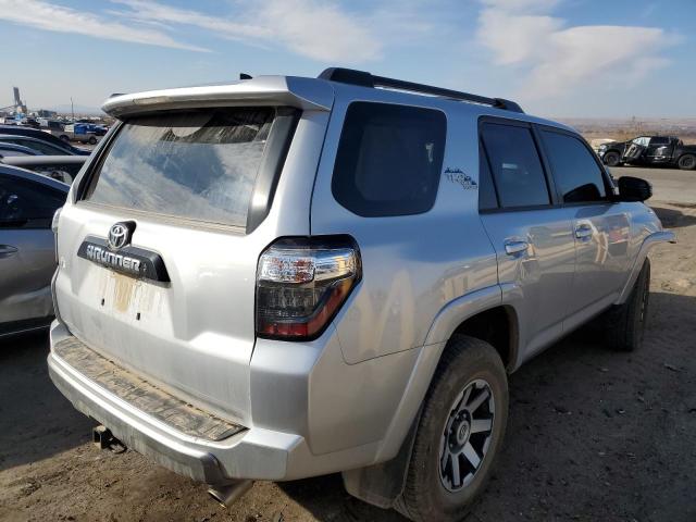 Photo 3 from auction – 2020 TOYOTA 4RUNNER SR with VIN JTEBU5JR4L5769126