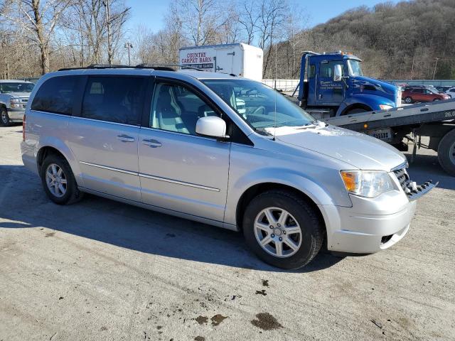 Photo 4 from auction – 2010 CHRYSLER TOWN & COU with VIN 2A4RR5DX3AR153541