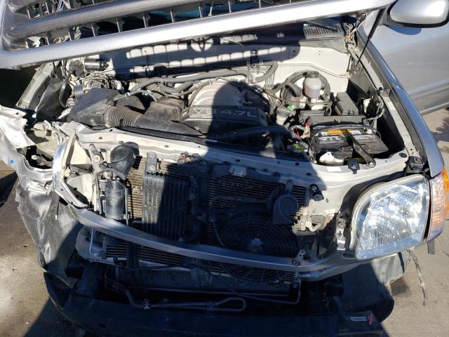 Photo 12 from auction – 2004 TOYOTA SEQUOIA SR with VIN 5TDBT44AX4S220632
