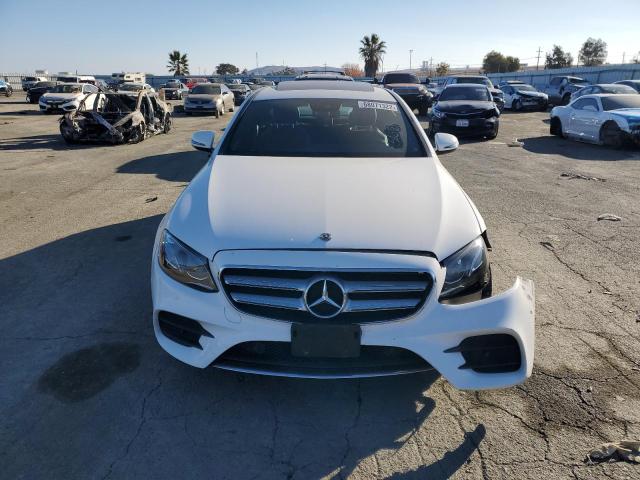 Photo 5 from auction – 2018 MERCEDES-BENZ E 300 with VIN WDDZF4JB1JA367049