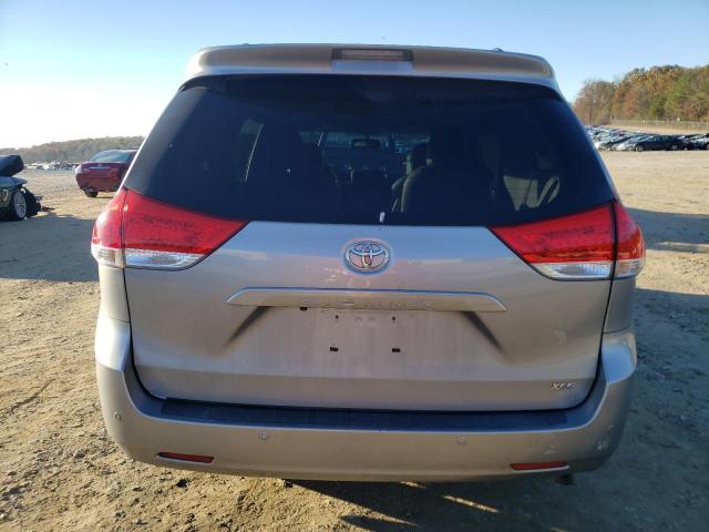 Photo 6 from auction – 2012 TOYOTA SIENNA XLE with VIN 5TDYK3DC8CS199965