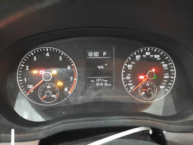 Photo 9 from auction – 2012 VOLKSWAGEN PASSAT S with VIN 1VWAP7A37CC019159