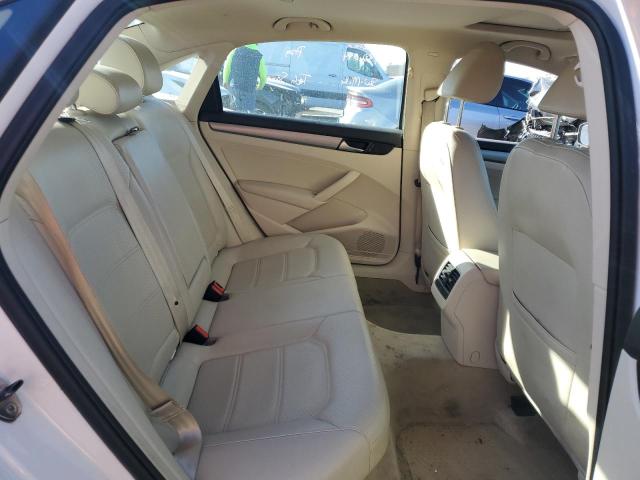 Photo 10 from auction – 2014 VOLKSWAGEN PASSAT SE with VIN 1VWBP7A35EC002321