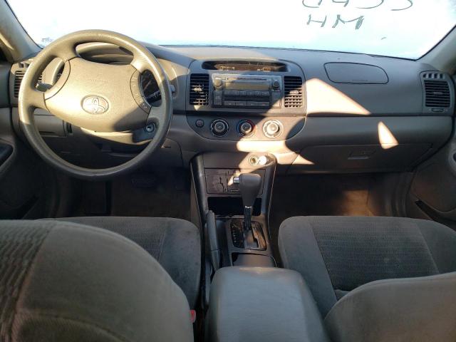 Photo 8 from auction – 2005 TOYOTA CAMRY LE with VIN 4T1BE32K85U050330