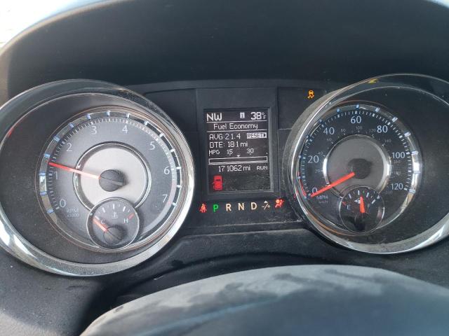 Photo 9 from auction – 2014 CHRYSLER TOWN & COU with VIN 2C4RC1BG1ER357666
