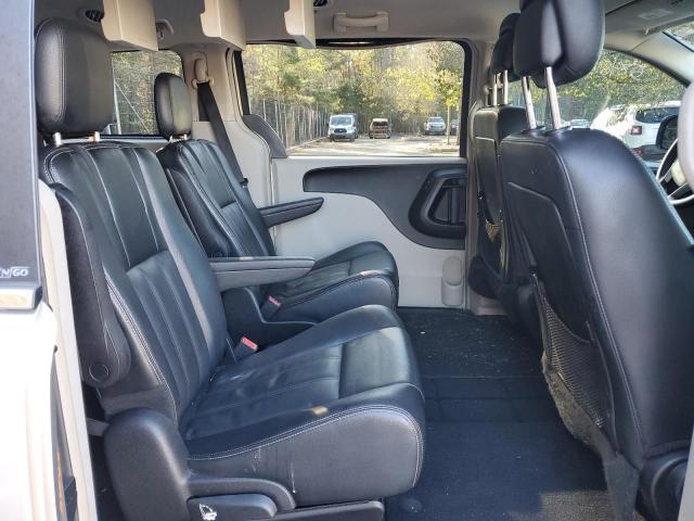 Photo 11 from auction – 2014 CHRYSLER TOWN & COU with VIN 2C4RC1BG1ER255140