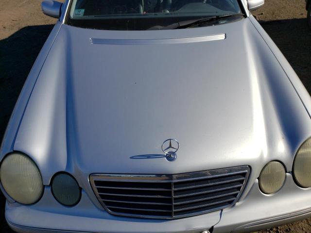 Photo 11 from auction – 2002 MERCEDES-BENZ E 320 with VIN WDBJF65J72B473701