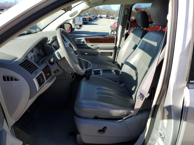 Photo 7 from auction – 2010 CHRYSLER TOWN & COU with VIN 2A4RR5DX3AR153541