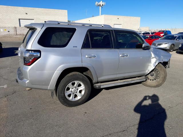 Photo 3 from auction – 2015 TOYOTA 4RUNNER SR with VIN JTEBU5JR5F5211452