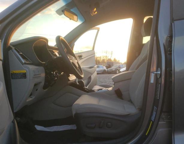 Photo 7 from auction – 2018 HYUNDAI TUCSON SEL with VIN KM8J3CA40JU601283