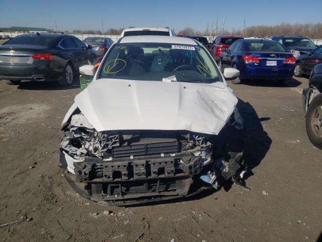 Photo 5 from auction – 2016 FORD FOCUS SE with VIN 1FADP3K23GL352422