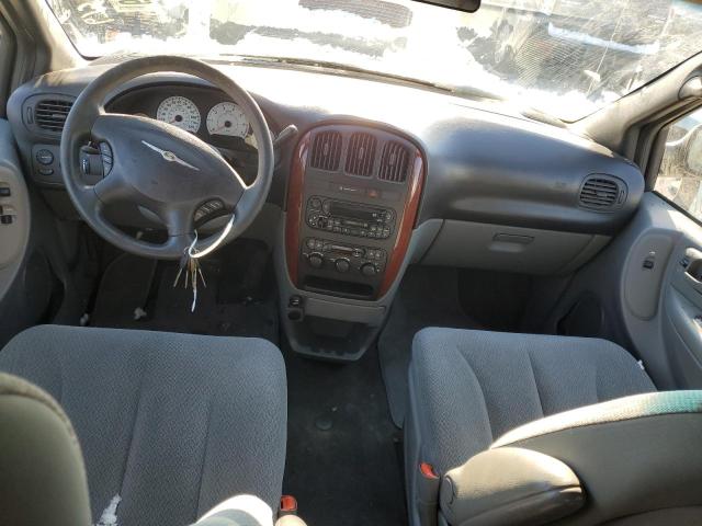 Photo 8 from auction – 2005 CHRYSLER TOWN & COU with VIN 2C4GP44R15R120218