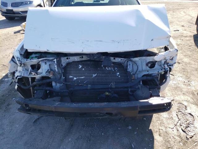 Photo 11 from auction – 2001 MERCURY GRAND MARQ with VIN 2MEFM74W51X642477