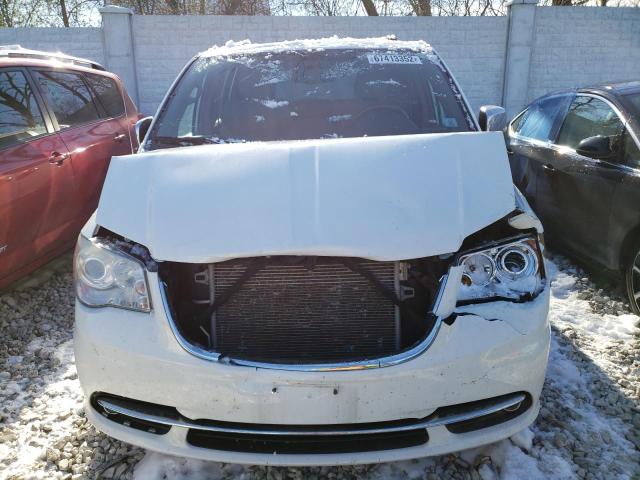 Photo 5 from auction – 2013 CHRYSLER TOWN & COU with VIN 2C4RC1GG2DR511387
