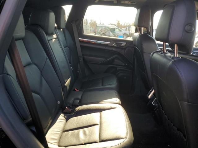 Фото 11 с аукциона – 2014 PORSCHE CAYENNE с VIN WP1AA2A24ELA02920