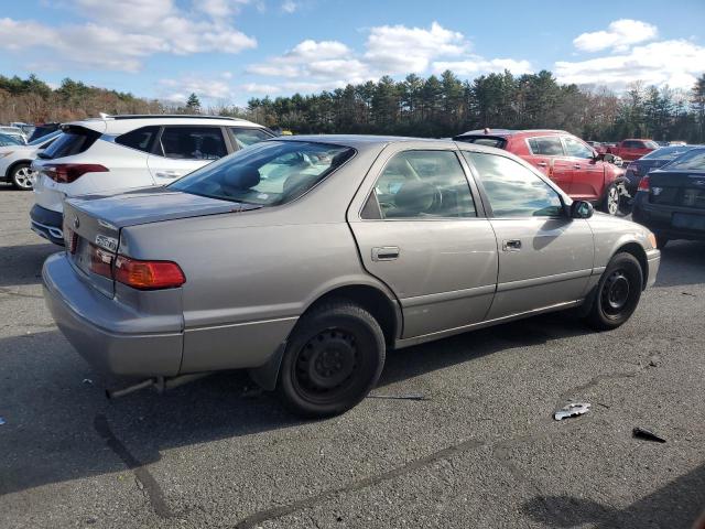 Photo 3 from auction – 2000 TOYOTA CAMRY CE with VIN 4T1BG22K3YU657132