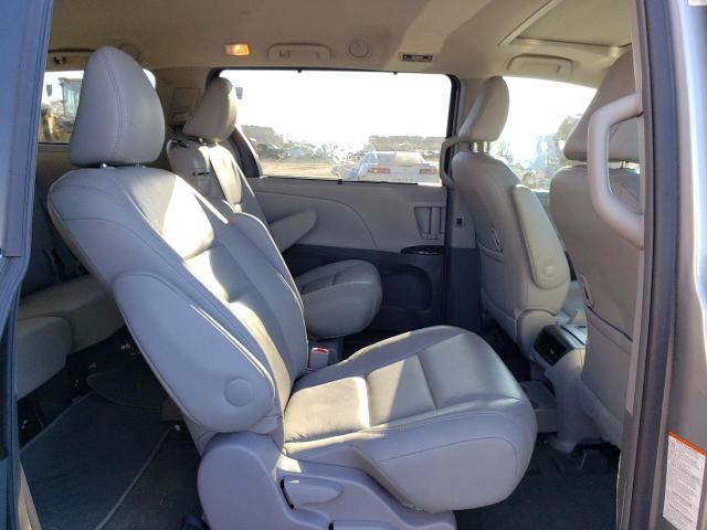 Photo 11 from auction – 2017 TOYOTA SIENNA XLE with VIN 5TDYZ3DC3HS835422