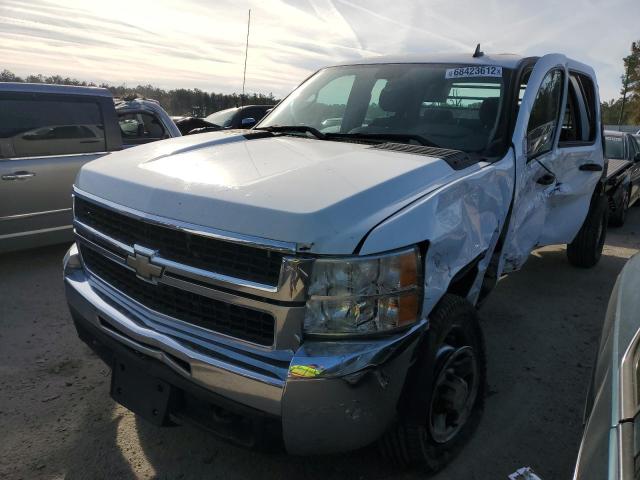 CHEVROLET SILVERADO 2009 with VIN 1GCHK43689F175305 - Photo from auction