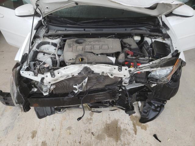 Photo 11 from auction – 2018 TOYOTA COROLLA L with VIN 5YFBURHE8JP851505