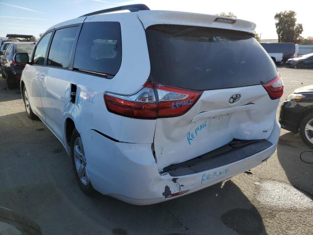 Photo 2 from auction – 2016 TOYOTA SIENNA LE with VIN 5TDKK3DC0GS736274