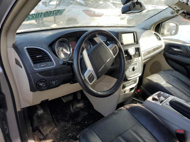 Photo 8 from auction – 2016 CHRYSLER TOWN & COU with VIN 2C4RC1CG9GR166045