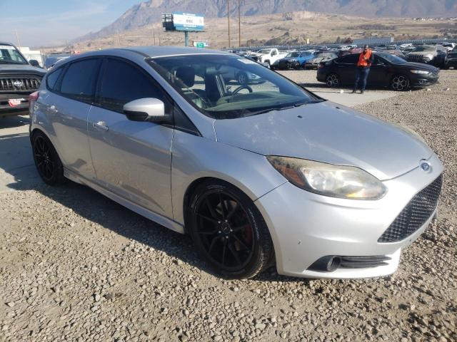 Photo 4 from auction – 2013 FORD FOCUS ST with VIN 1FADP3L94DL251686