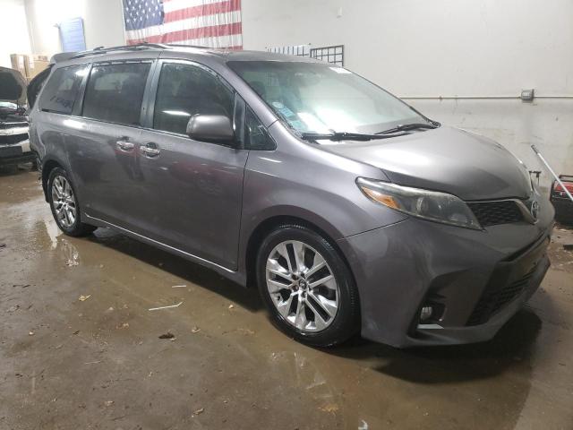 Photo 4 from auction – 2017 TOYOTA SIENNA SE with VIN 5TDXZ3DC5HS798031