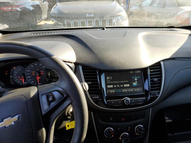Photo 8 from auction – 2017 CHEVROLET TRAX LS with VIN 3GNCJNSB5HL161617