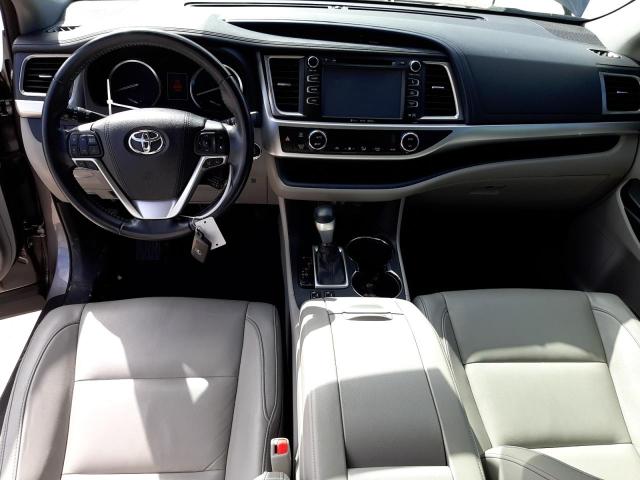 Photo 8 from auction – 2017 TOYOTA HIGHLANDER with VIN 5TDKZRFH7HS193630