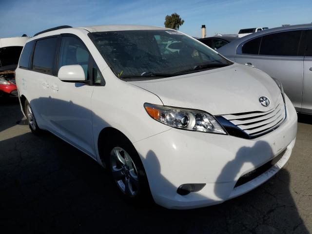 Photo 4 from auction – 2016 TOYOTA SIENNA LE with VIN 5TDKK3DC0GS736274