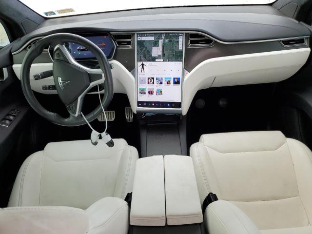 Photo 8 from auction – 2017 TESLA MODEL X with VIN 5YJXCAE49HF077650