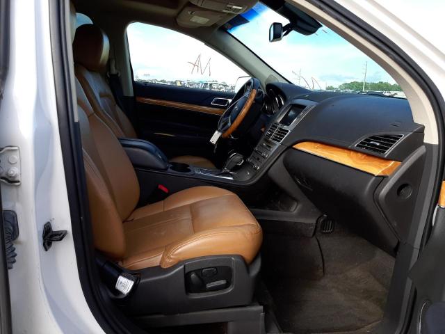 Photo 5 from auction – 2011 LINCOLN MKT with VIN 2LMHJ5AT2BBJ54989