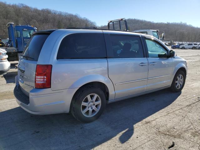 Photo 3 from auction – 2010 CHRYSLER TOWN & COU with VIN 2A4RR5DX3AR153541