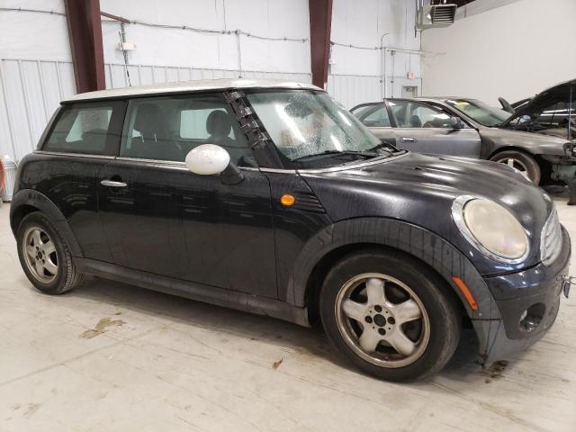 Photo 4 from auction – 2008 MINI COOPER with VIN WMWMF33508TT62572