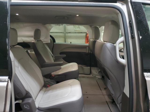 Photo 11 from auction – 2018 CHRYSLER PACIFICA T with VIN 2C4RC1BG8JR100434