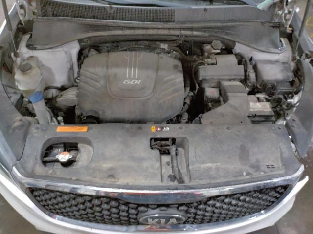 Photo 12 from auction – 2016 KIA SORENTO LX with VIN 5XYPGDA54GG139077