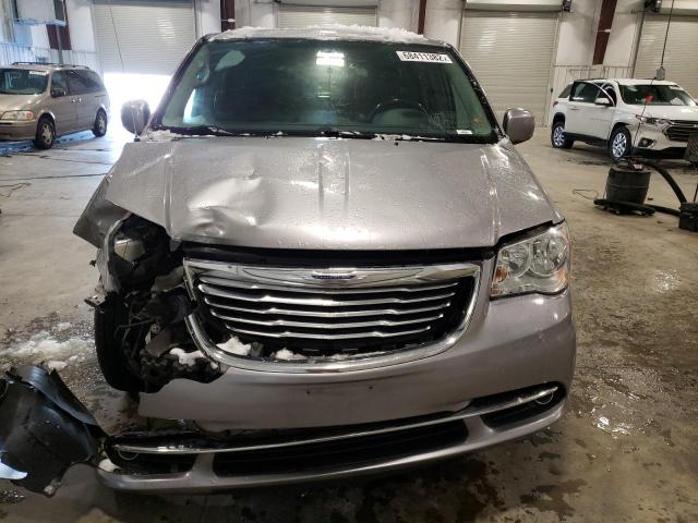Photo 5 from auction – 2016 CHRYSLER TOWN & COU with VIN 2C4RC1BG8GR229928