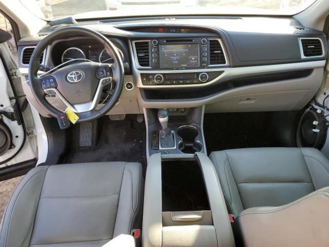 Photo 8 from auction – 2017 TOYOTA HIGHLANDER with VIN 5TDKZRFHXHS525480