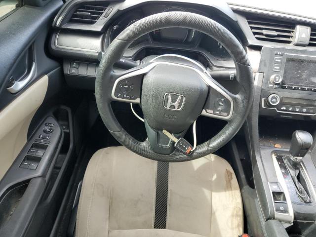 Photo 8 from auction – 2018 HONDA CIVIC LX with VIN 19XFC2F57JE040830