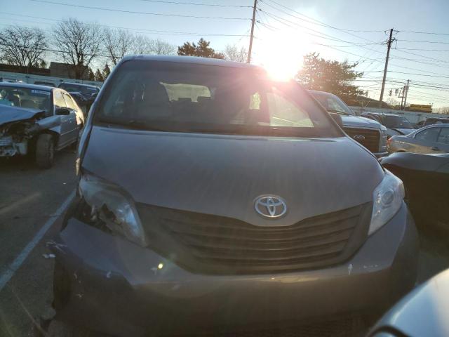 Photo 5 from auction – 2016 TOYOTA SIENNA with VIN 5TDZK3DC9GS729211