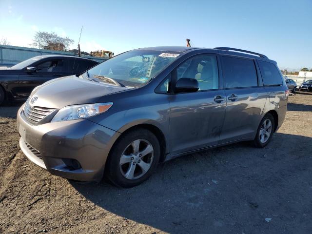 Photo 1 from auction – 2013 TOYOTA SIENNA LE with VIN 5TDKK3DC0DS377388