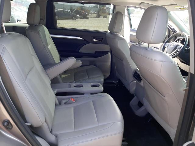Photo 11 from auction – 2017 TOYOTA HIGHLANDER with VIN 5TDKZRFH7HS193630