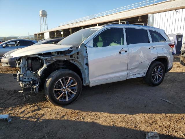 Photo 1 from auction – 2017 TOYOTA HIGHLANDER with VIN 5TDKZRFHXHS525480