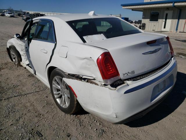 Photo 2 from auction – 2017 CHRYSLER 300 LIMITE with VIN 2C3CCAAG4HH570441